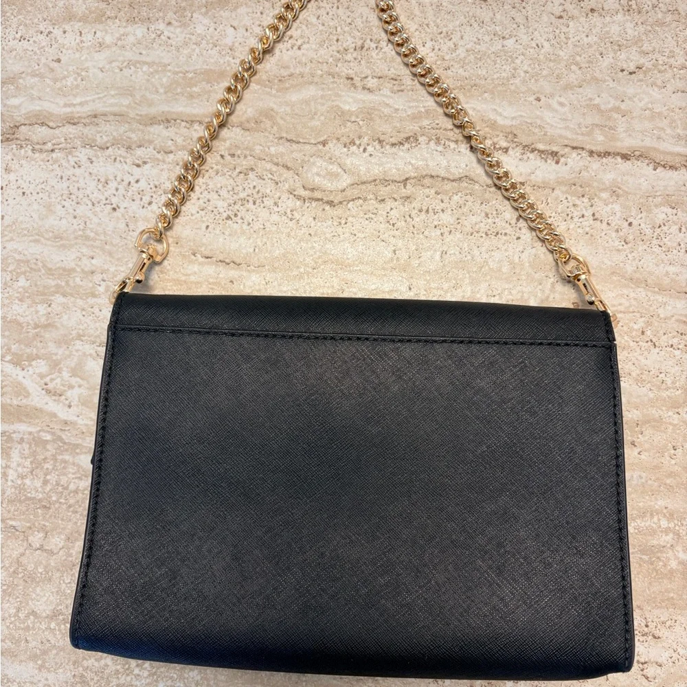 Tory Burch Emerson Black Saffiano Leather Bag with Gold Chain Strap - Picture 4 of 12